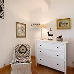 Casa Trinitarias *