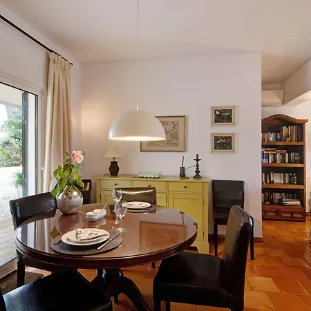 Casa Trinitarias Вилла
